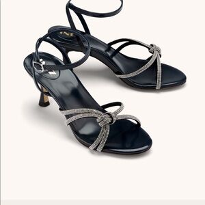 Inez Dani Midnight New, Never worn 7.5